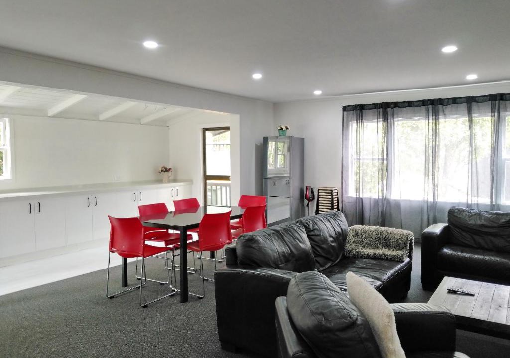 Auckland House | Large Family House