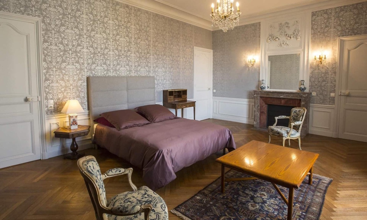 Barbeville Bed & Breakfast | Large family Suite garden view