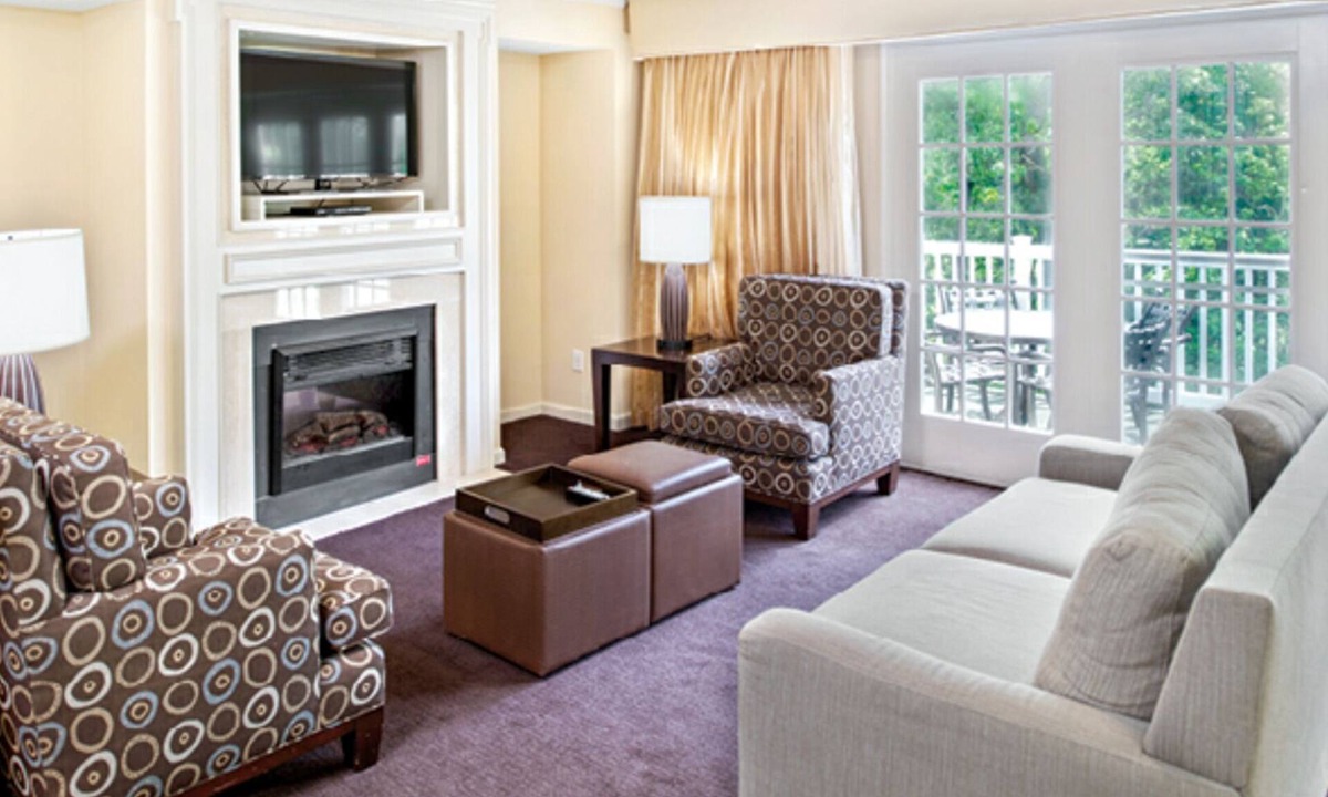 Berkeley Condo | Large Family Vacation Condo. 4BDR/4BA for 12. Full Amenities. Near Attractions.