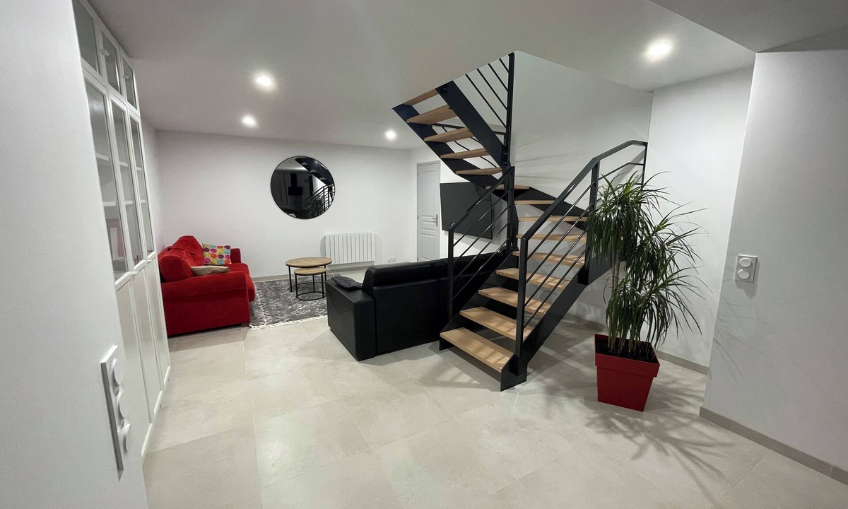 Fleurieux-sur-l'Arbresle Apartment | Large Duplex Apartment 85m2
