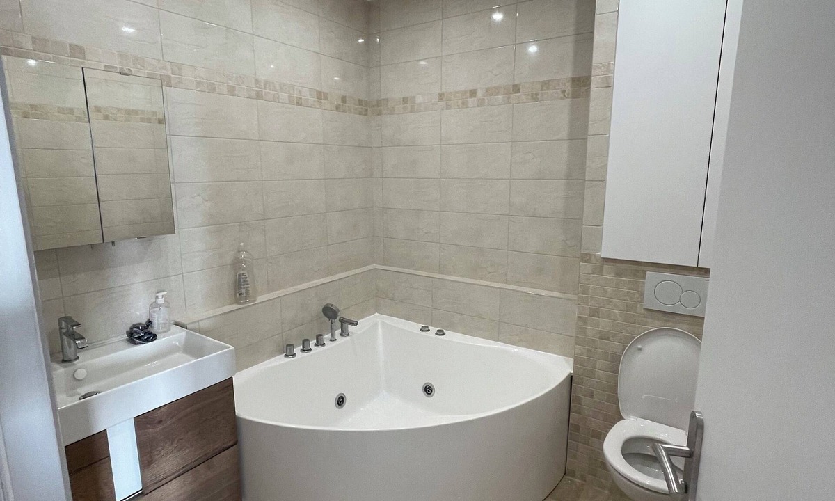 Le Kremlin-Bicetre House | Large fully-equipped house