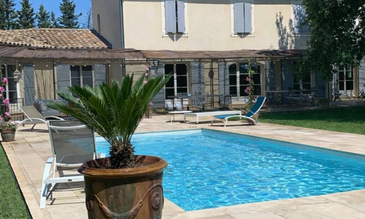Saint-Genies-de-Comolas Villa | Large house in Montfaucon