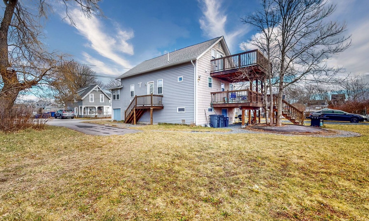 Onset House | Large home - W/D & firepit - special rates Oct-May