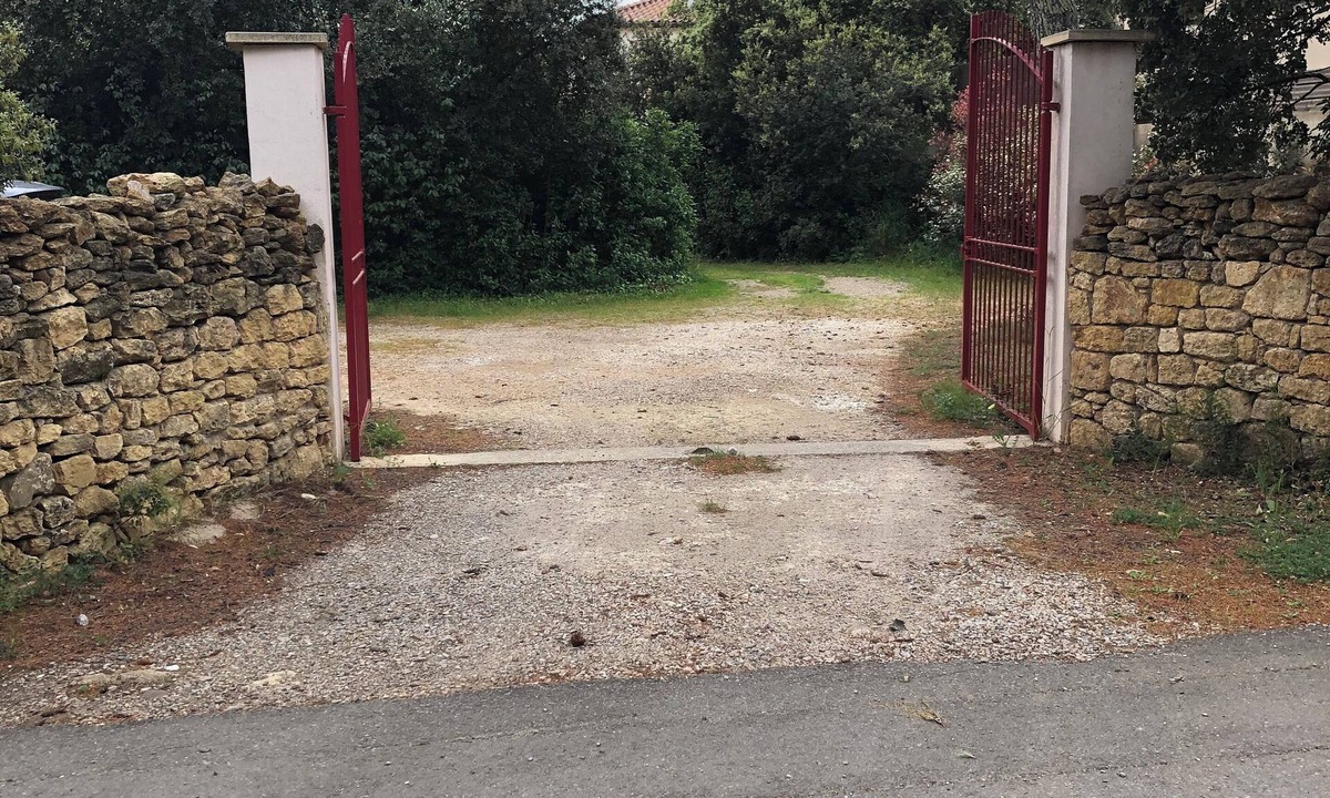 Grans Villa | Large house in PROVENCE