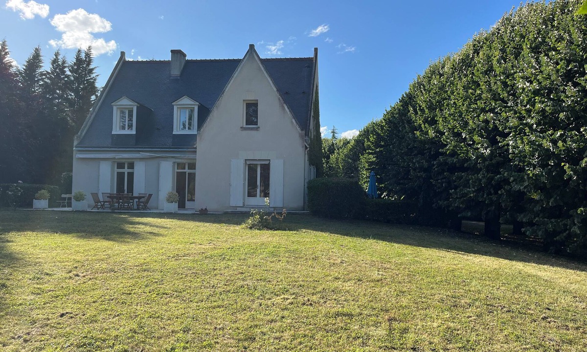 Rochecorbon House | Large house Rochecorbon 5mn from Tours