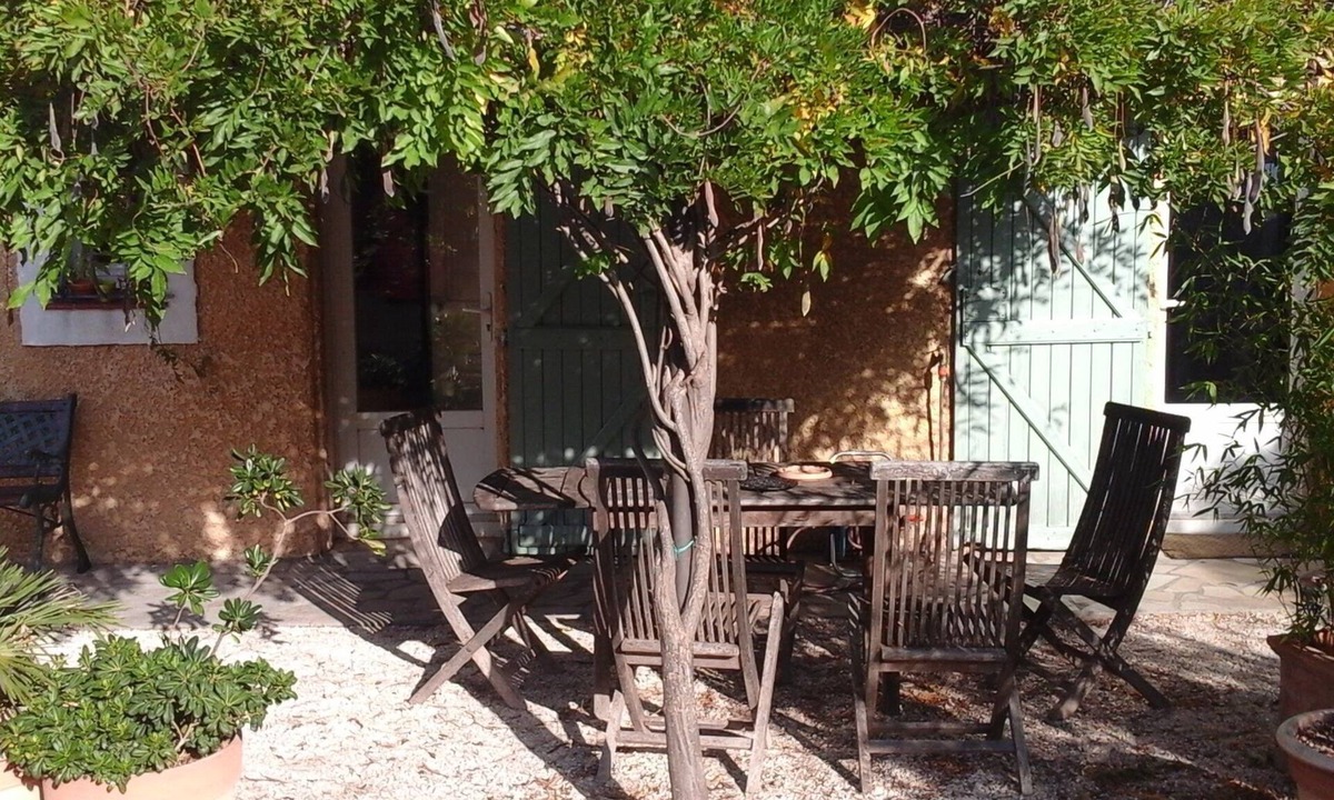 Roujan House | Large house with pool