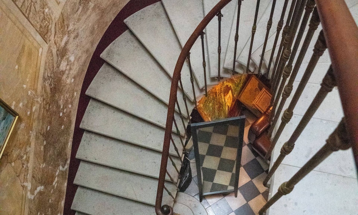 Salleles-d'Aude Hotel | Large Les Volets Bleus 45M2 studio with kitchenette along the canal