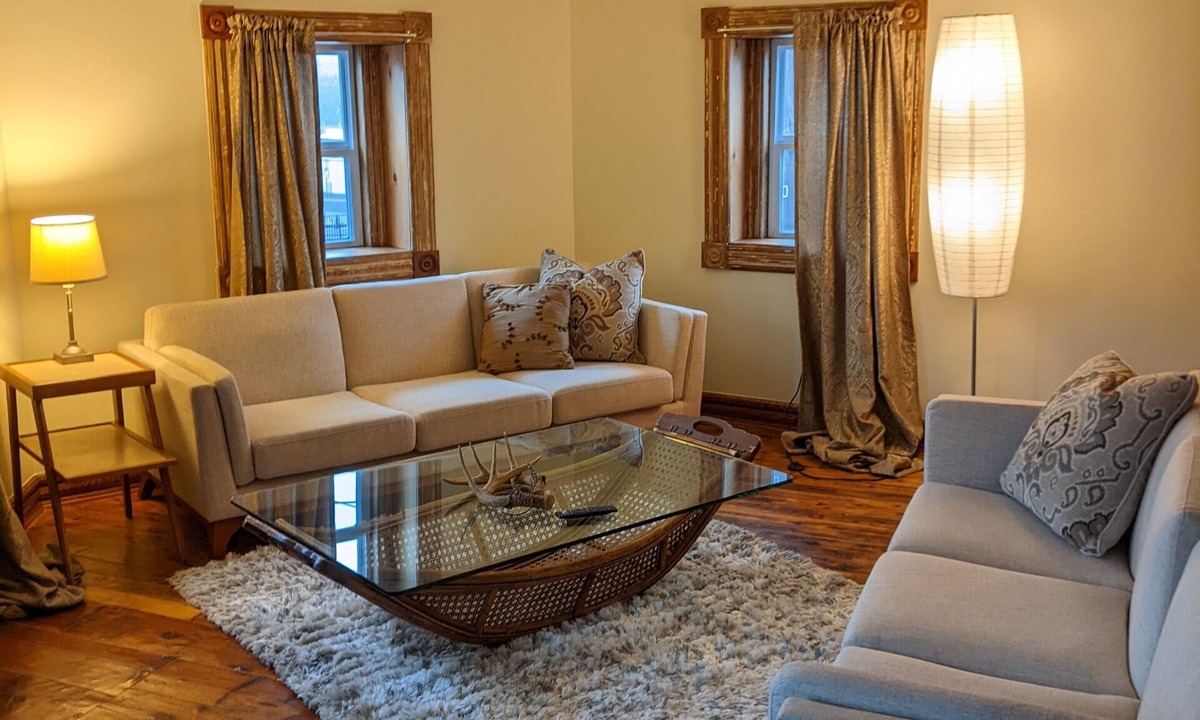 Utica Apartment | Large Loft Apartment