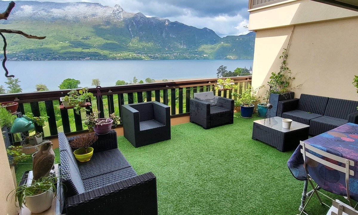 Tresserve Apartment | Large luxury apartment on Lac du Bourget