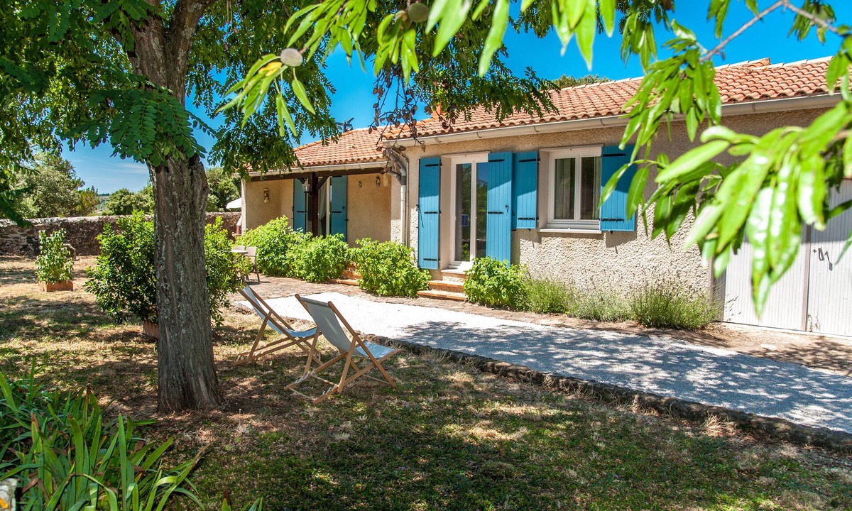 Lacoste House | LARGE LUXURY VILLA AND CHARM SALAGOU LAKE