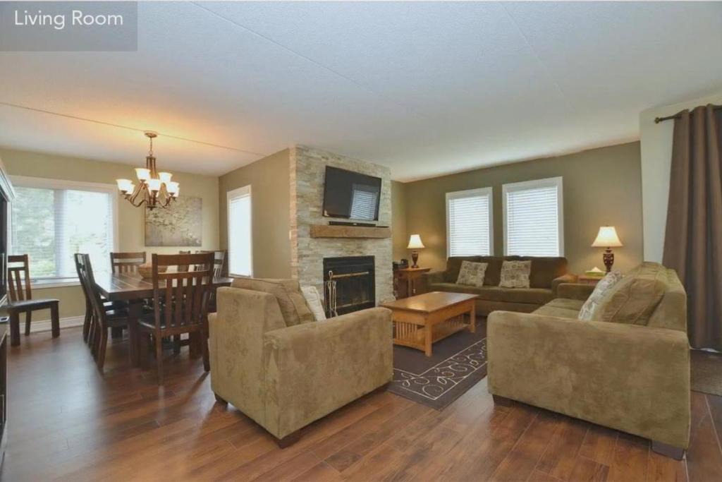 The Blue Mountains Apartment | Large modern ground floor condo at Mountain Walk
