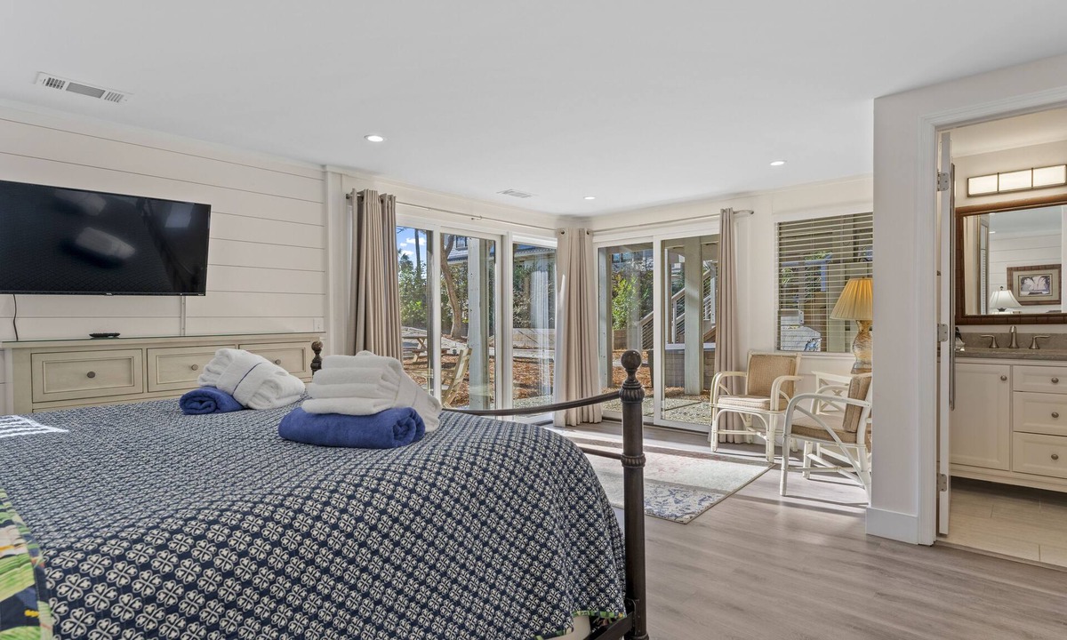 Beach Lagoon House | LARGE Oceanfront Pool ~ Classically Updated Historic Beach Home ~ 2 E. Beach Lagoon