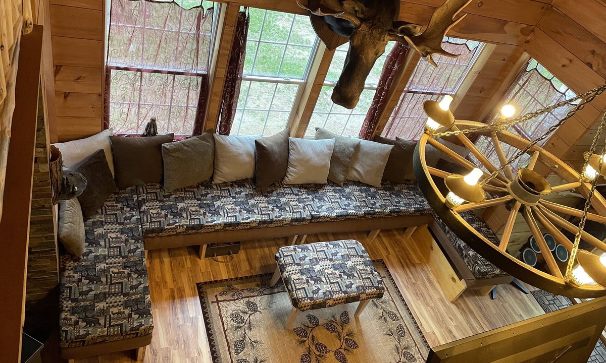 Glenfield House | Large open space cabin