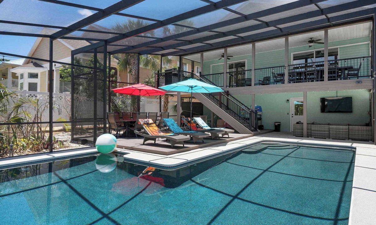 Siesta Key House | Large Pool Home- Blocks from Siesta Key Beach