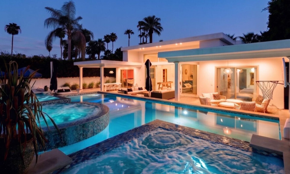 Tahquitz River Estates House | Large Pool, Spa, Mnt Views & Sauna | 5 Min to Town