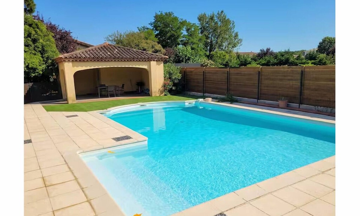 Plaisance-du-Touch House | Large, quiet house with swimming pool.
