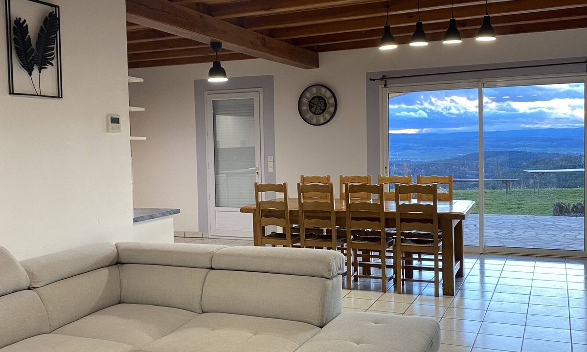 Auzon Communaute House | Large recent house with view