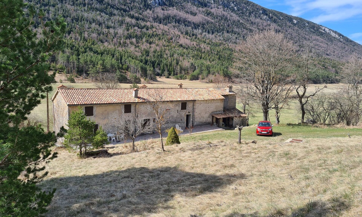 Caille House | Large renovated farm