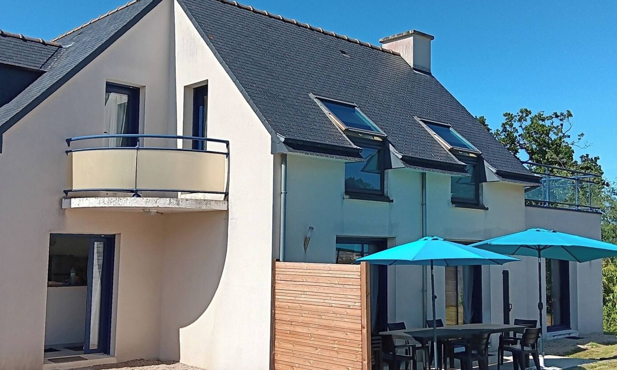 Binic House | Large seaside house