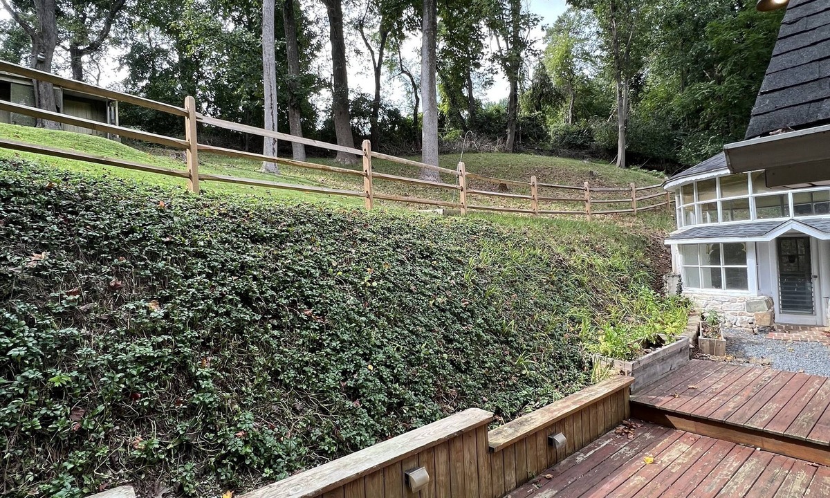 Exton House | Large Spacious Rancher on backroads with nature.