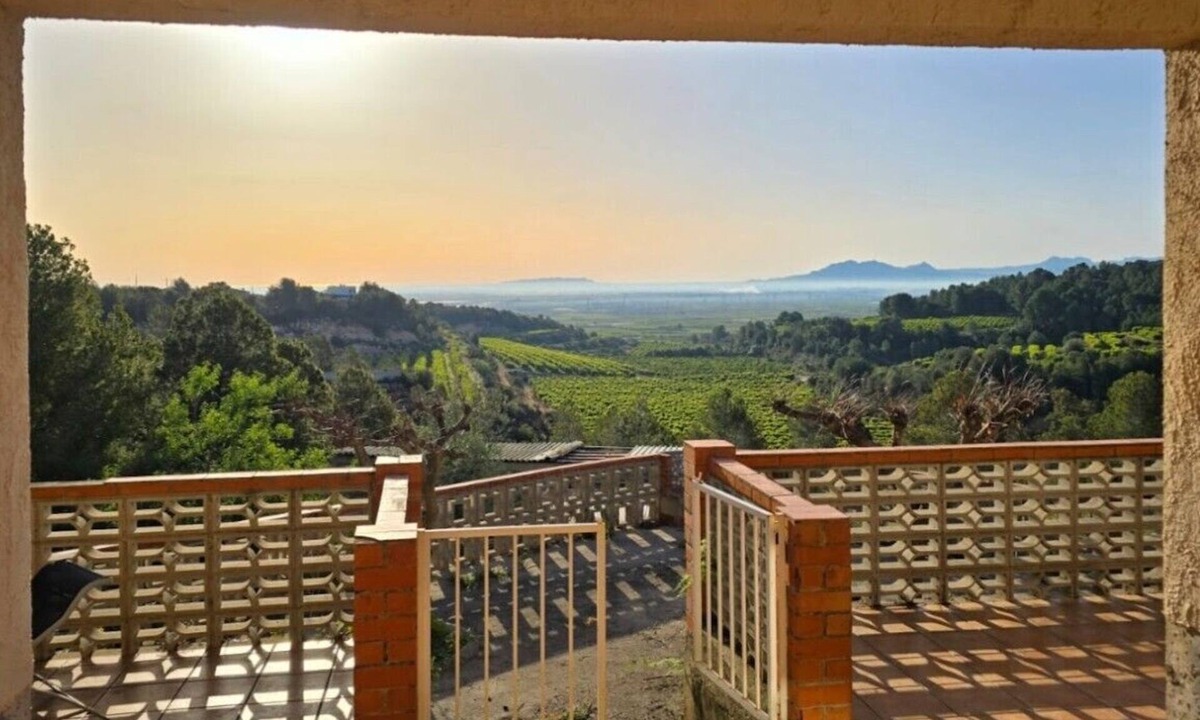Catadau Villa | Large spacious villa with private pool with far reaching sea views, Catadau
