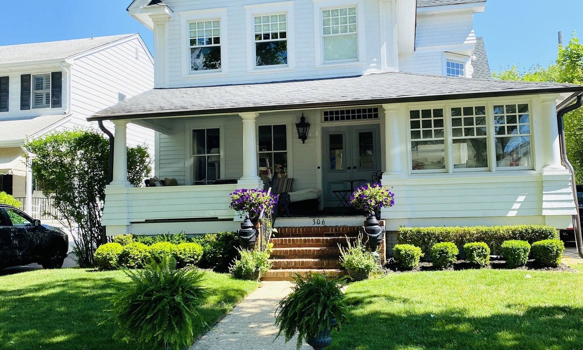 Spring Lake House | Large Spring Lake 6 BR Home!
