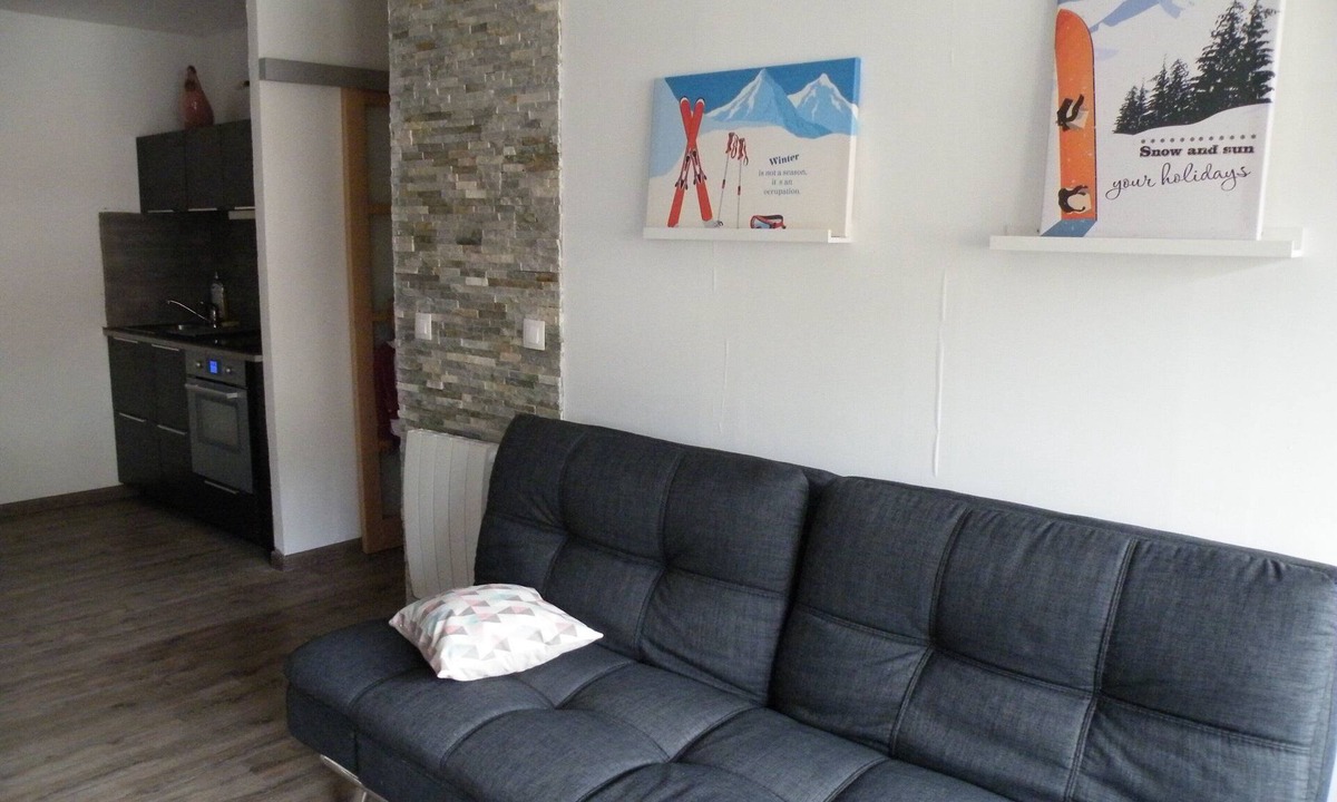 Peone Apartment | Large studio 40m2 resort center Valberg