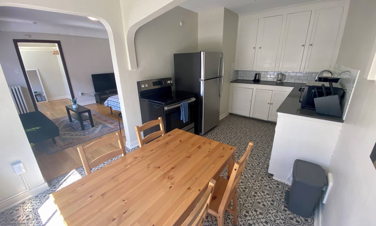 Lower Queen Anne Apartment | Large Studio Apartment at the Space Needle!