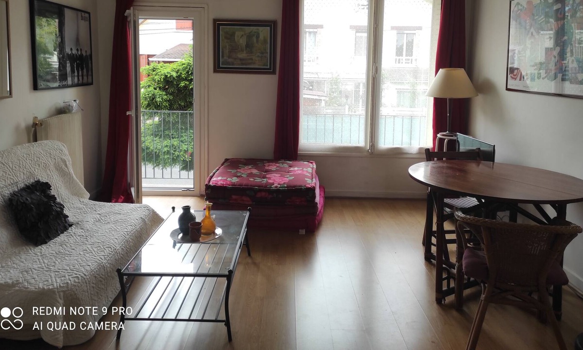 Chatillon Apartment | Large studio Châtillon center