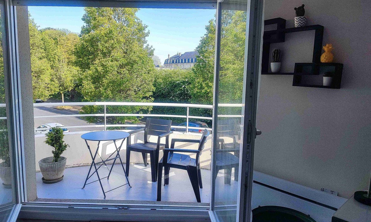 Les Coutures Apartment | Large studio in city center