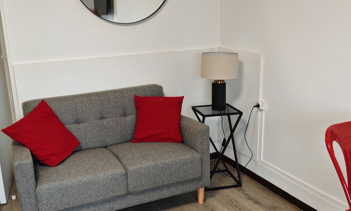 Voltaire - Saint Amour Apartment | LARGE STUDIO WITH BALCONY