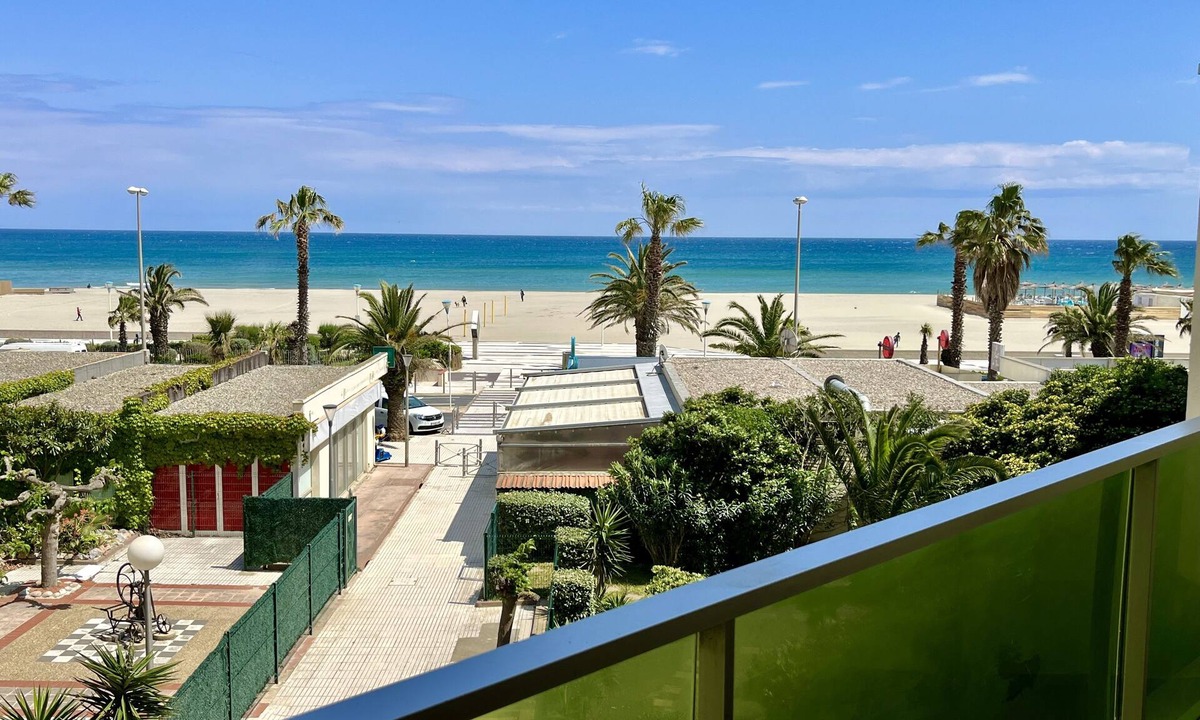 La Cote Radieuse Apartment | LARGE TERRACE FACING THE SEA Canet-Sud,2/4 PERSONS, PARKING, AIR CON.,WIFI