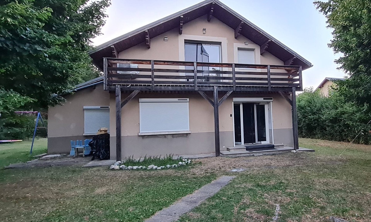 Saint-Etienne-en-Devoluy House | Large vacation home