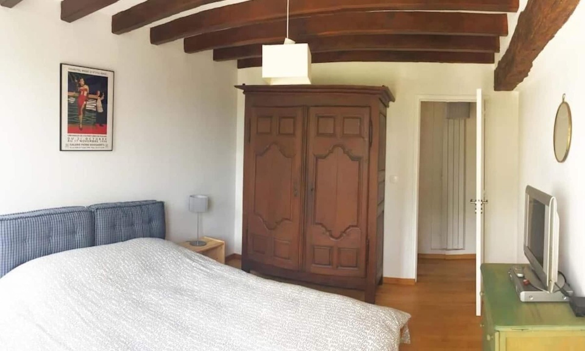 Les Essarts-le-Vicomte House | Large villa-pool 1 hour from Paris portes de Champagne redone this winter