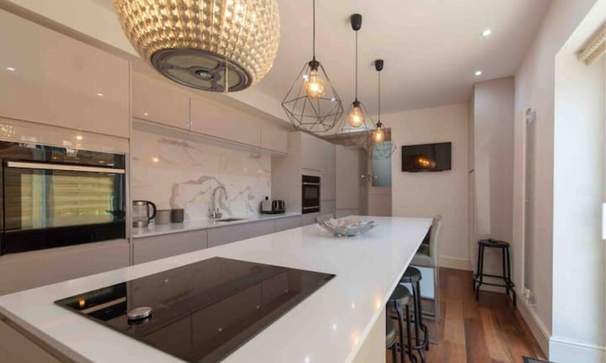 Penarth House | Large Victorian Terrace, Penarth (Cardiff)