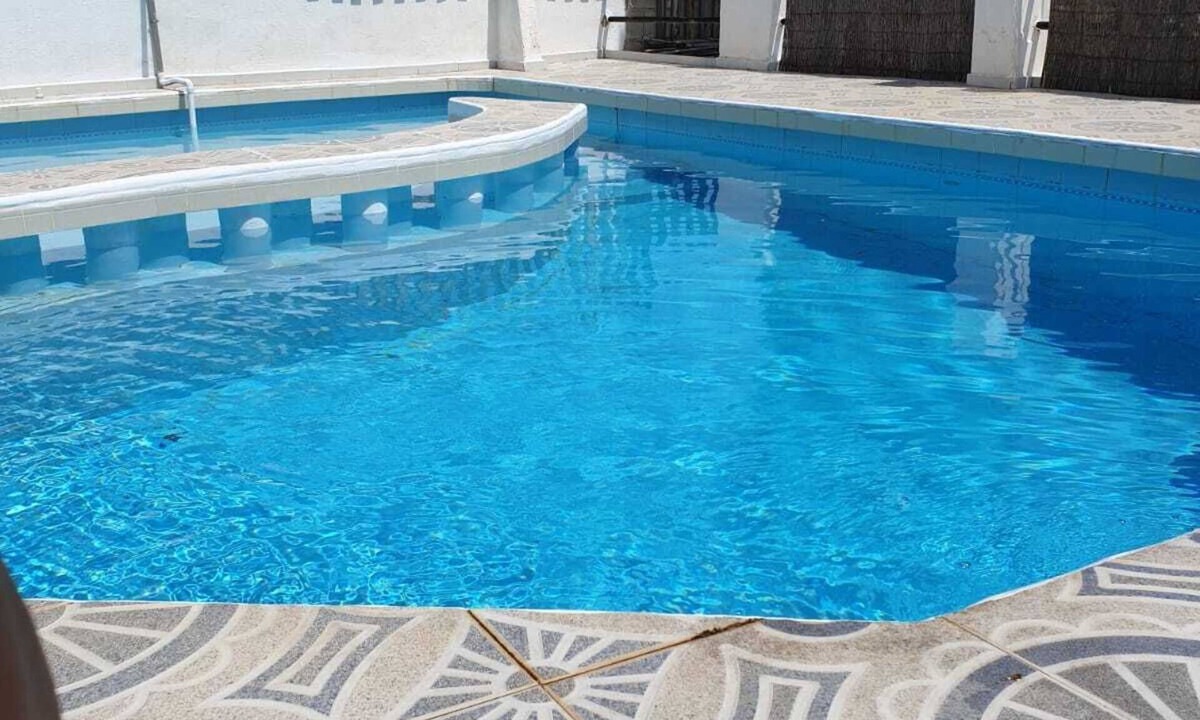Peniscola Ski Chalet | Large villa with private pool in privileged area, for family or friends