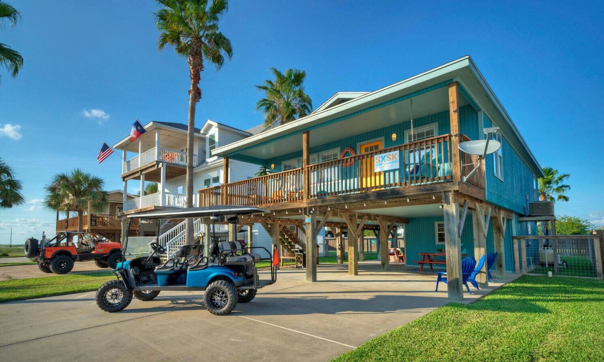 Leeward Sands House | Large Yard, Private Pool, Game Room & Balcony | South By Sunkissed by AvantStay