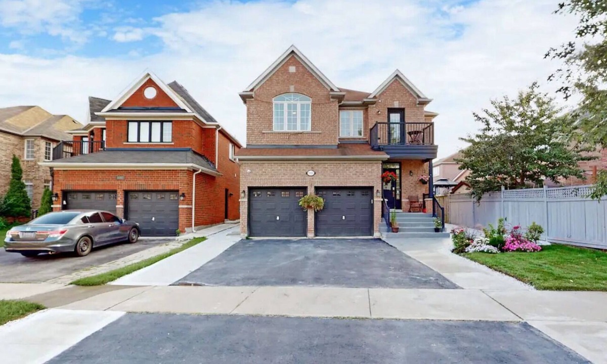 Churchill Meadows House | Large4BR 3000sqft home in Mississauga close to 403/407/401/QEWnn