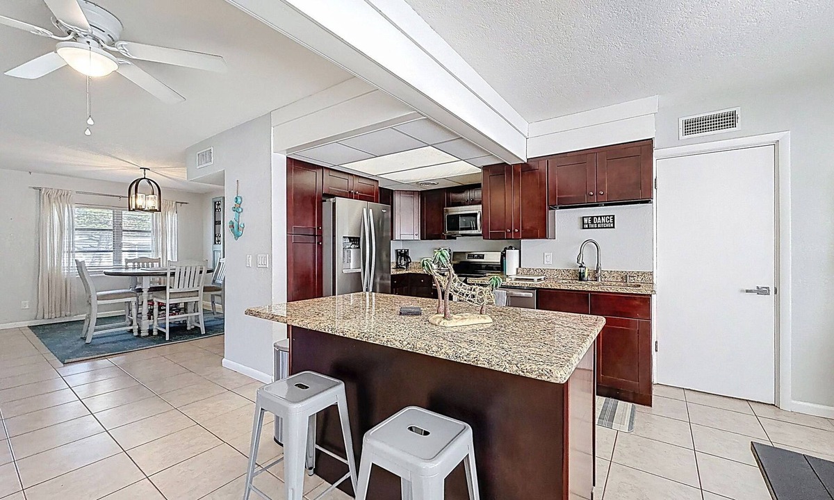 Walsingham Cottage | Largo Pool House and Firepit