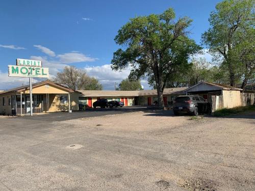 Moriarty Hotel | Lariat Motel