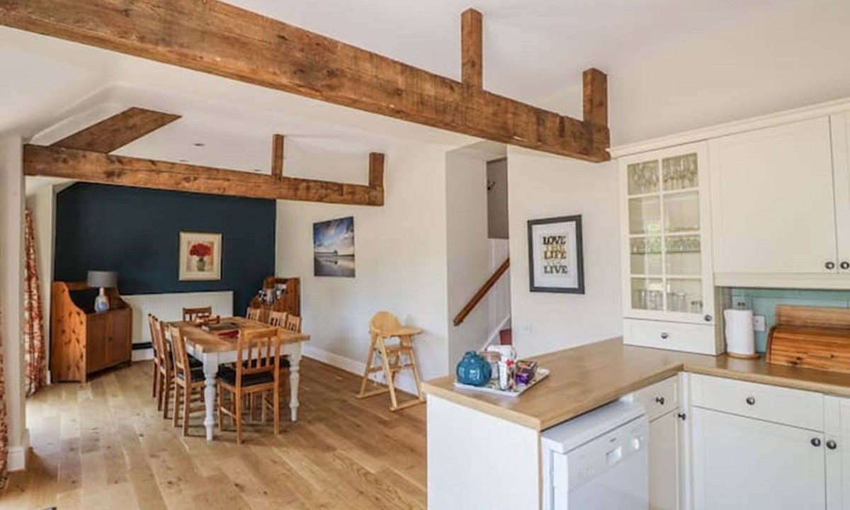 Newton Grange Apartment | Larkstone Barn - 3 bedroom (sleeps 8)