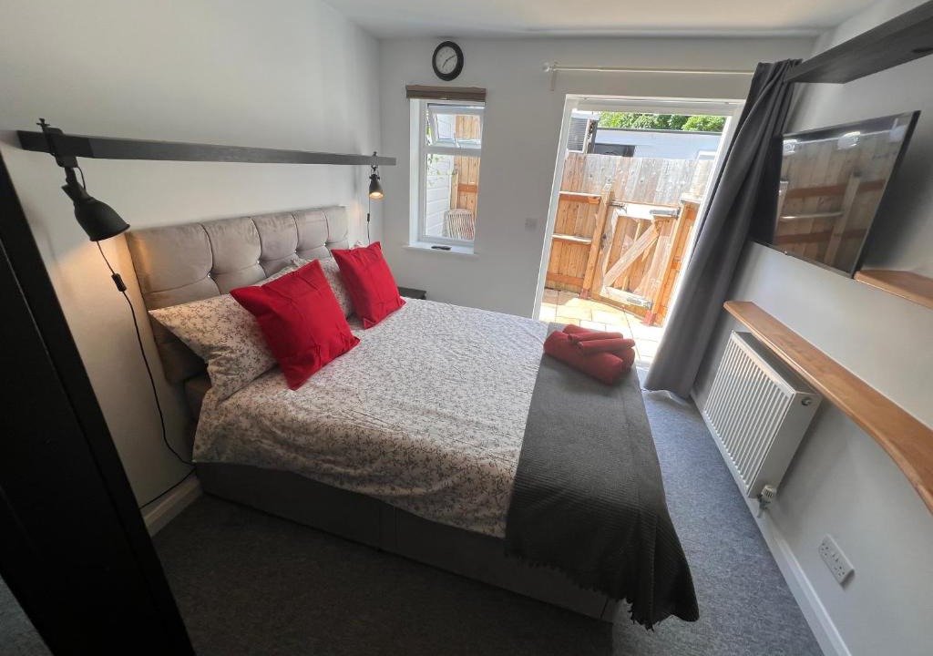 Bletchley House | Larmins Room