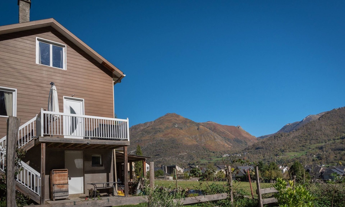 Laruns House | Laruns Wooden Cottage (6 Guests)