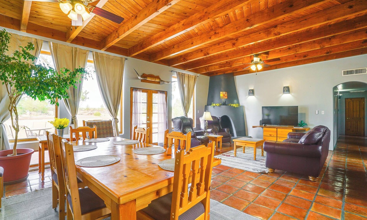 Mesilla Park House | Las Cruces Vacation Rental - 3 Mi to NMSU