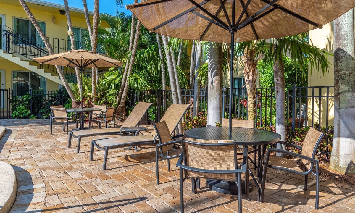 Hendricks and Venice Isles House | Las Olas - 202