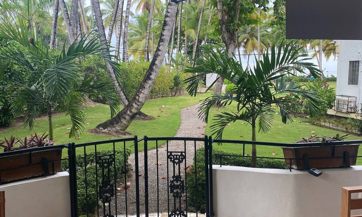Las Terrenas Condo | Las Terrenas, Beach Front, Water Views, Best Location 1 bed/bath, AC, WiFi, Pool