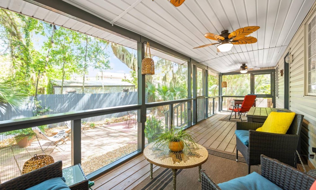 Saint Simons Heights House | Last Call “cottage”