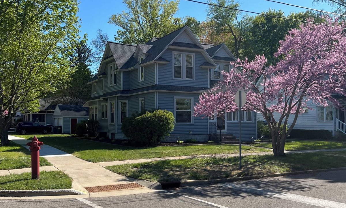 South Haven House | Last Weekend in May Available!