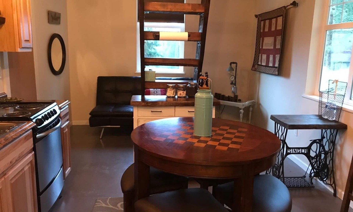 Spokane House | Latah Mountain Loft