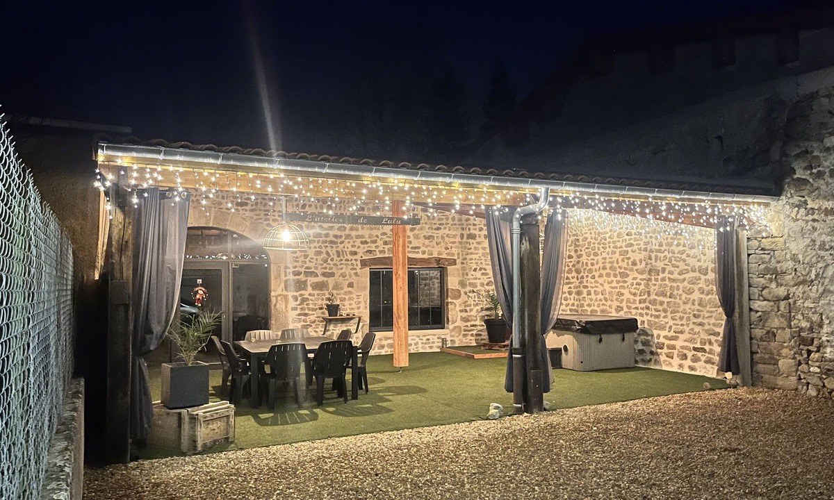 Bort-l'Etang House | Latelier de Lulu